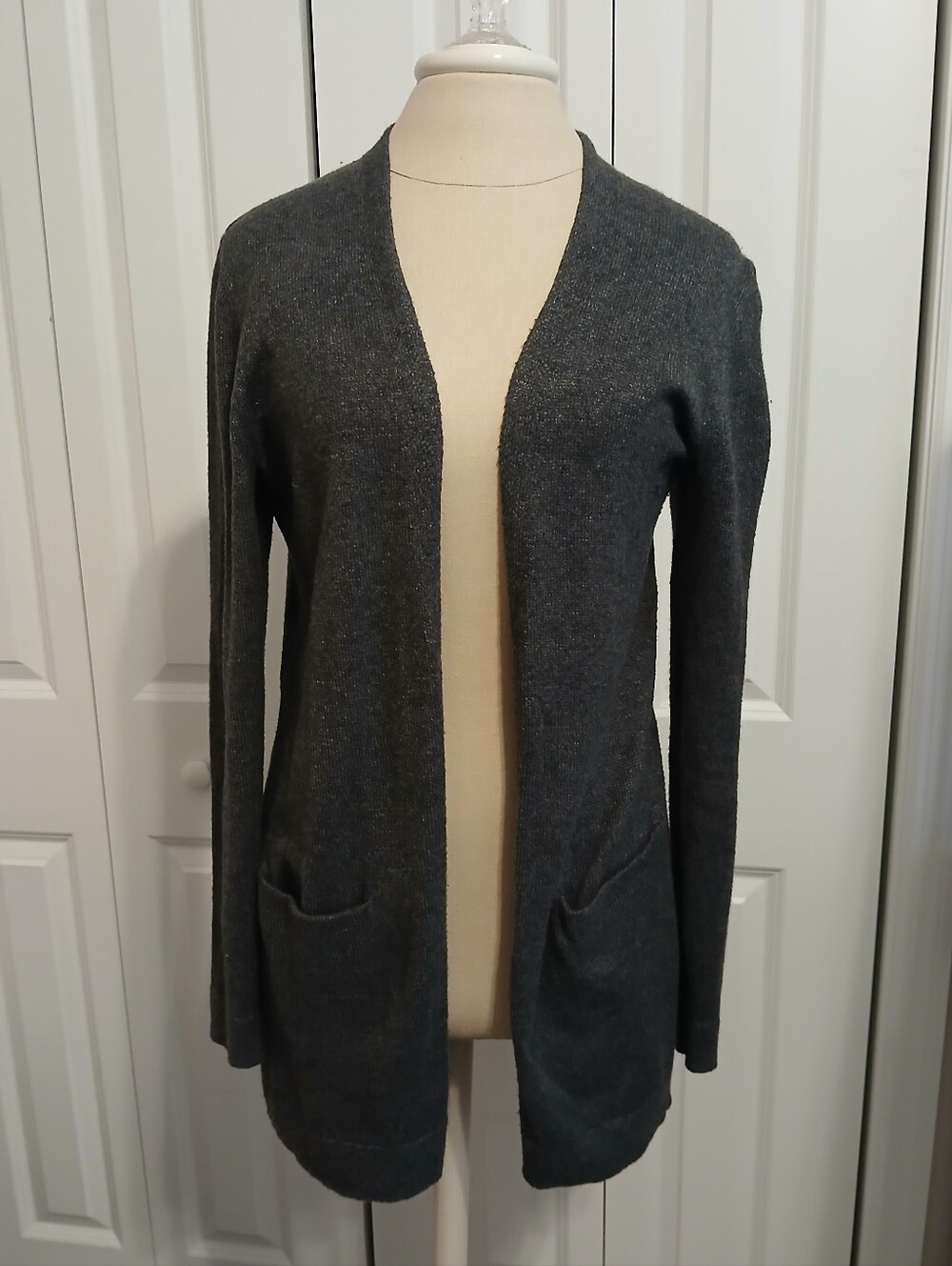 Like New Old Navy ON Ladies Dark Gray Grey Charcoal Open Front Cardigan Small